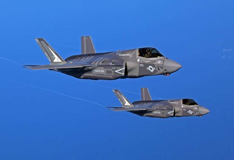 מטוסי F35 בטיסה // צילום: יששכר רואס